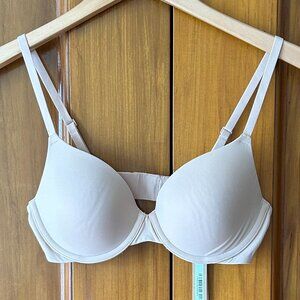 Skims Fits Everybody T-Shirt Demi Bra